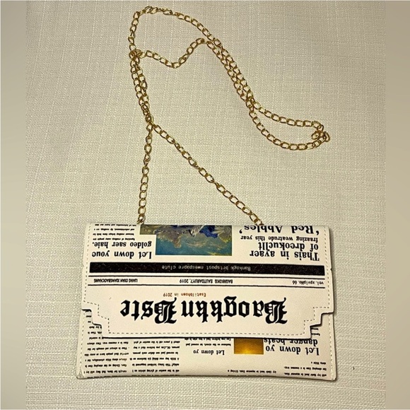 Handbags - Super Fun Novelty Newspaper